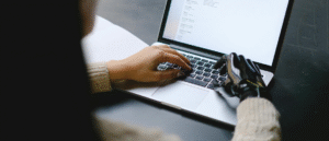 🤖 Produção de Conteúdo com IA (sem aparecer): Ganhe Dinheiro Criando Sem Mostrar o Rosto